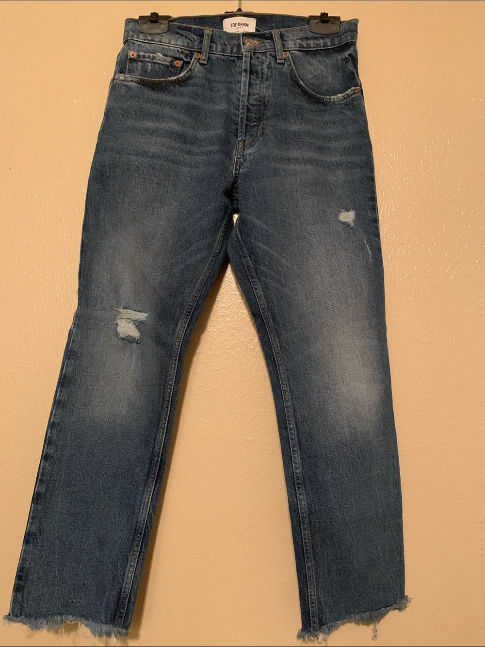 NWOT Zara Straight Leg Jeans (Size 4)